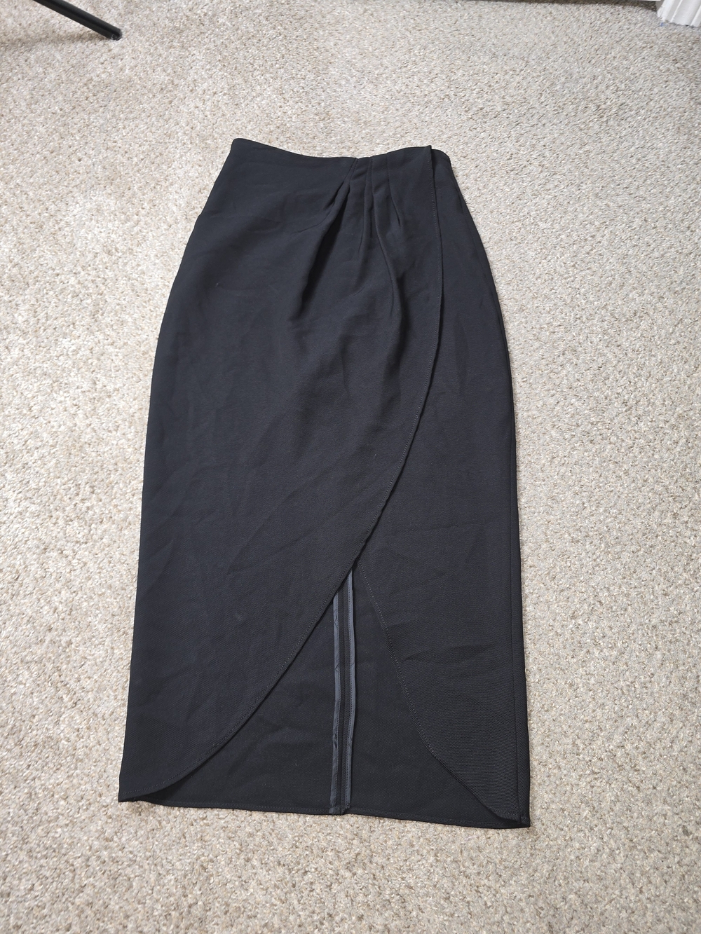 Aritzia Limited Capsule Classic Black Wrap Midi Skirt Size 0